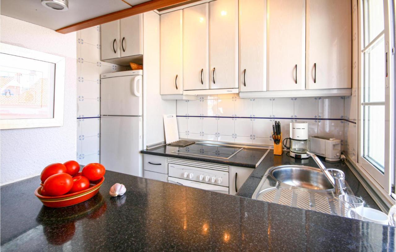 Nice Apartment In Mijas Costa With Kitchen Fuengirola Kültér fotó